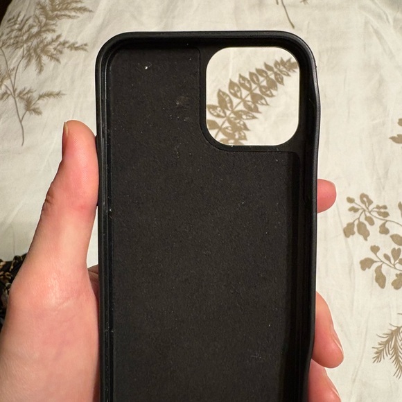 Bandolier HAILEY Black Leather Phone Case with Strap - Picture 5 of 9